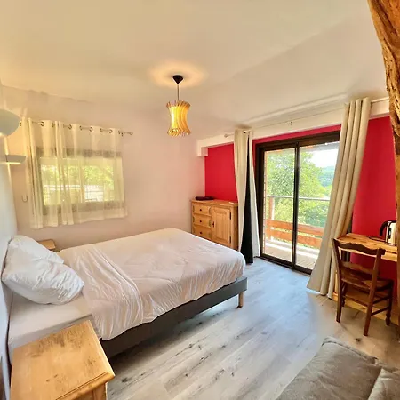 펜션 Brasserie Des Paloufettes - Classe 3 Etoiles *