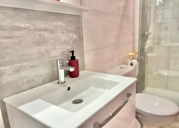 Brasserie Des Paloufettes - Classe 3 Etoiles Nyaraló